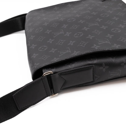 Louis-vuitton District MM Monogram Eclipse