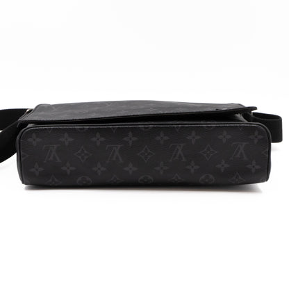 Louis-vuitton District MM Monogram Eclipse