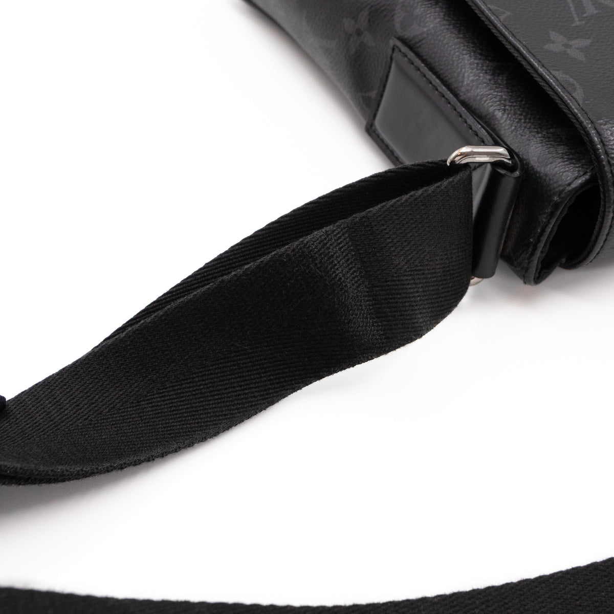 Louis-vuitton District MM Monogram Eclipse