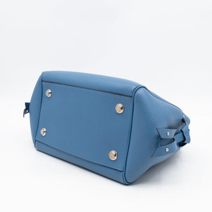 Louis-vuitton Milla PM Bleu Denim Veau Nuage Leather