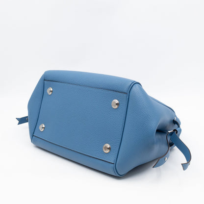 Louis-vuitton Milla PM Bleu Denim Veau Nuage Leather