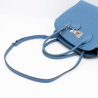 Louis-vuitton Milla PM Bleu Denim Veau Nuage Leather