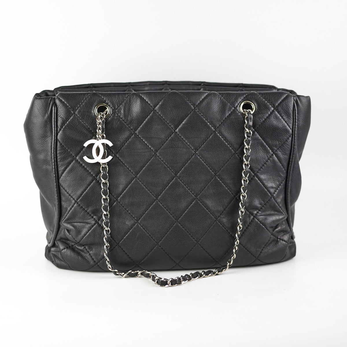 Chanel Quilted Chain Tote Tote Black