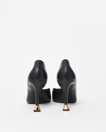 Chanel Black Leather Gold Logo Ruched Toe & Logo Heel Pumps - 41