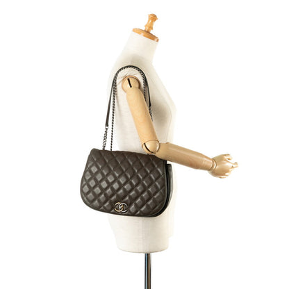 Chanel CC Casual Pocket Flap Bag  Leather Shoulder Bag in Good condition
