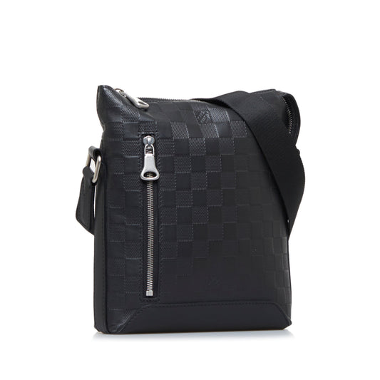 LOUIS VUITTON Damier Infini Discovery Messenger BB Crossbody Bag