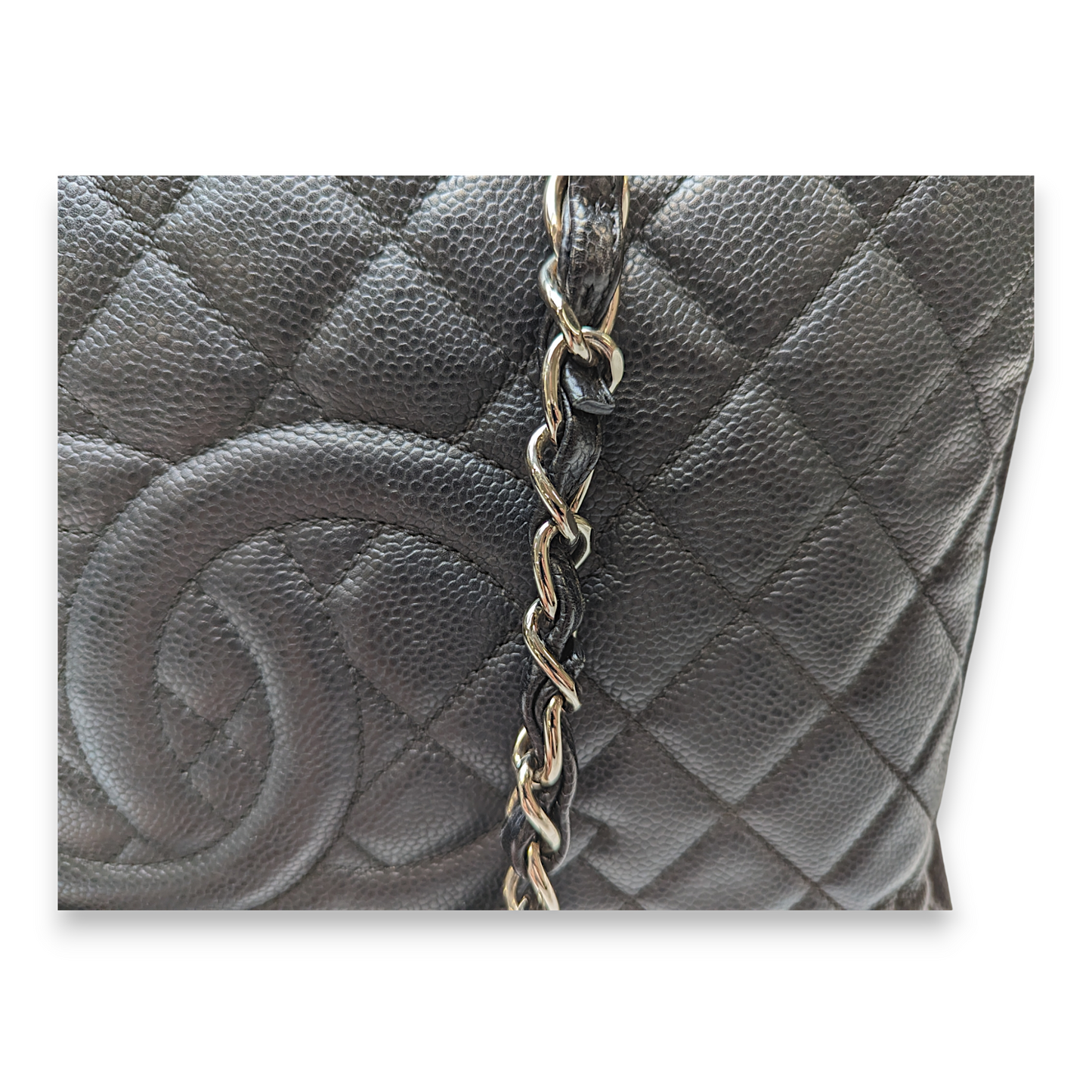 GST Black Shoulder Bag in Caviar Leather, Silver hardware