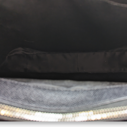 GST Black Shoulder Bag in Caviar Leather, Silver hardware