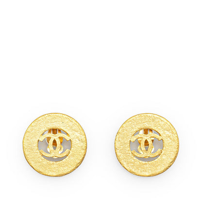 Chanel CC Clip On Earrings Metal Earrings in Good condition