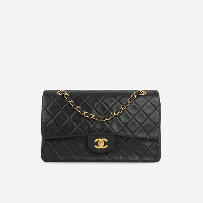 Chanel - Vintage Medium Classic Flap - Black Lambskin GHW - 1996 - Excellent Vintage Condition