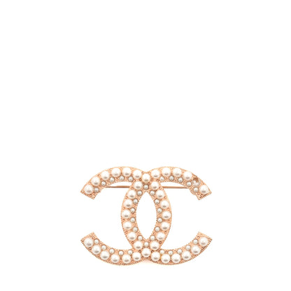 CHANEL Pins & brooches CC