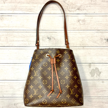 Handbag Luxury Designer By Louis Vuitton  Size: Medium