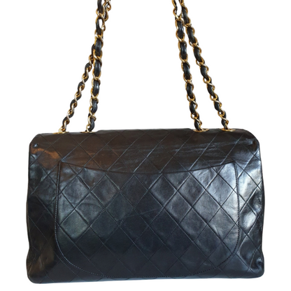 CHANEL  timeless classic jumbo vintage flap Crossbody bag