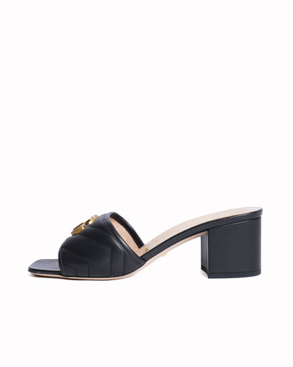 Gucci gg marmont Matelassé slide heels in black