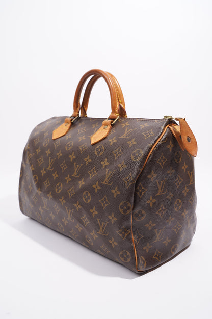 Louis Vuitton Speedy Monogram Canvas 35