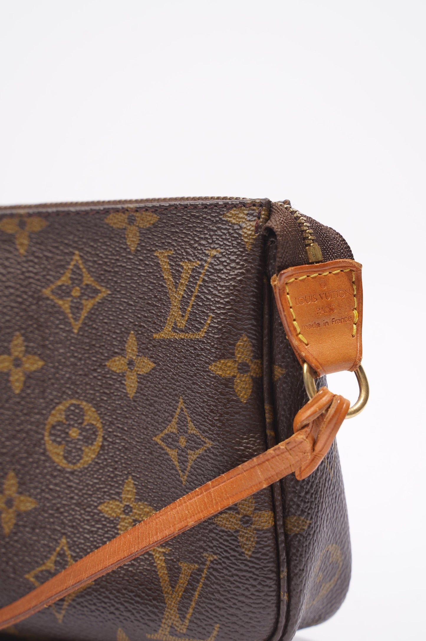 Louis Vuitton Pochette Accessoire Monogram