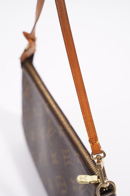 Louis Vuitton Pochette Accessoire Monogram