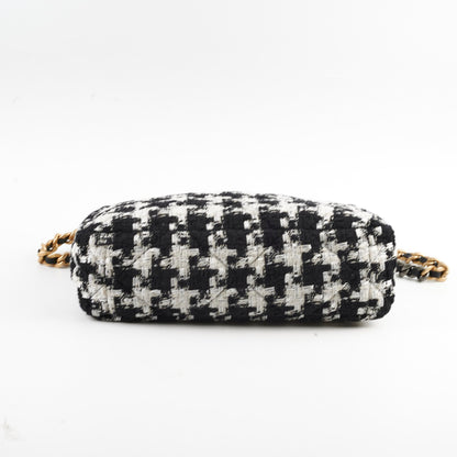 Chanel 19 Tweed Medium/Large 2020