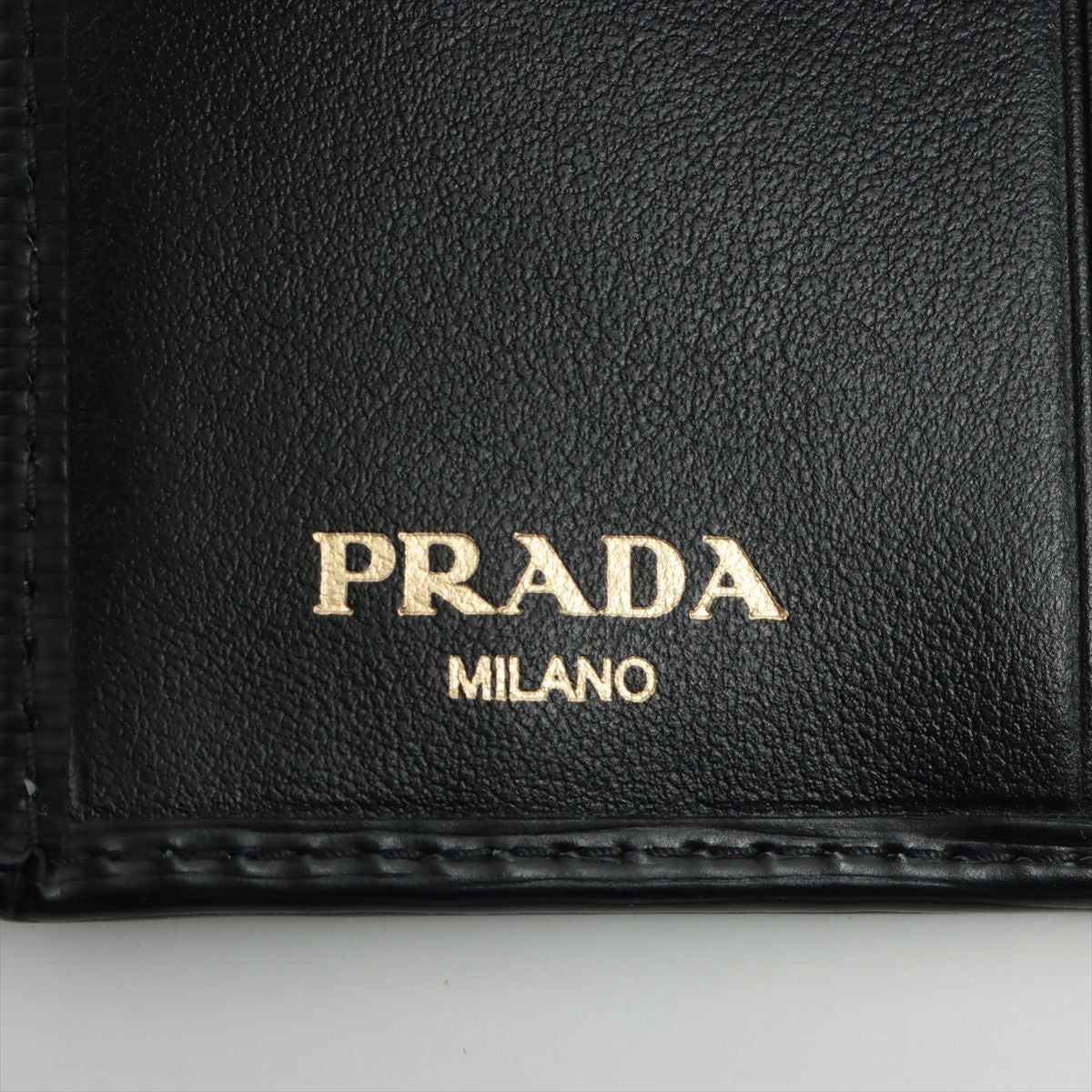 Nero Vitello Move Triangle Compact Wallet