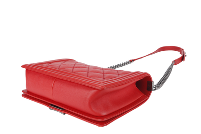 CHANEL LEBOY (1877xxxx) NEW MEDIUM RED ULTRA STITCH RUTHENIUM HARDWARE WITH