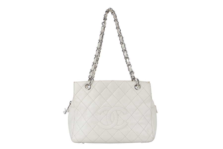 CHANEL PST WHITE (1044xxxx) CAVIAR LEATHER SILVER HARDWARE WITH DUST COVER