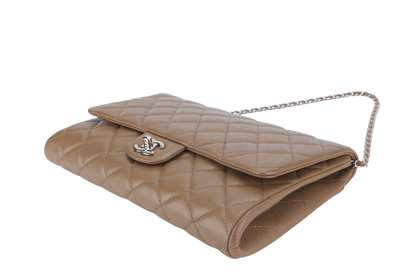 CHANEL CLASSIC CLUTCH (1846xxxx) WITH CHAIN BROWN CAVIAR SILVER HARDWARE NO  AND NO DUST COVER