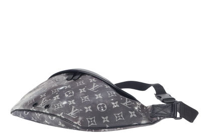 LOUIS VUITTON GALAXY DISCOVERY (M44444) CANVAS MONOGRAM BLACK BUMBAG BLACK HARDWARE WITH DUST COVER