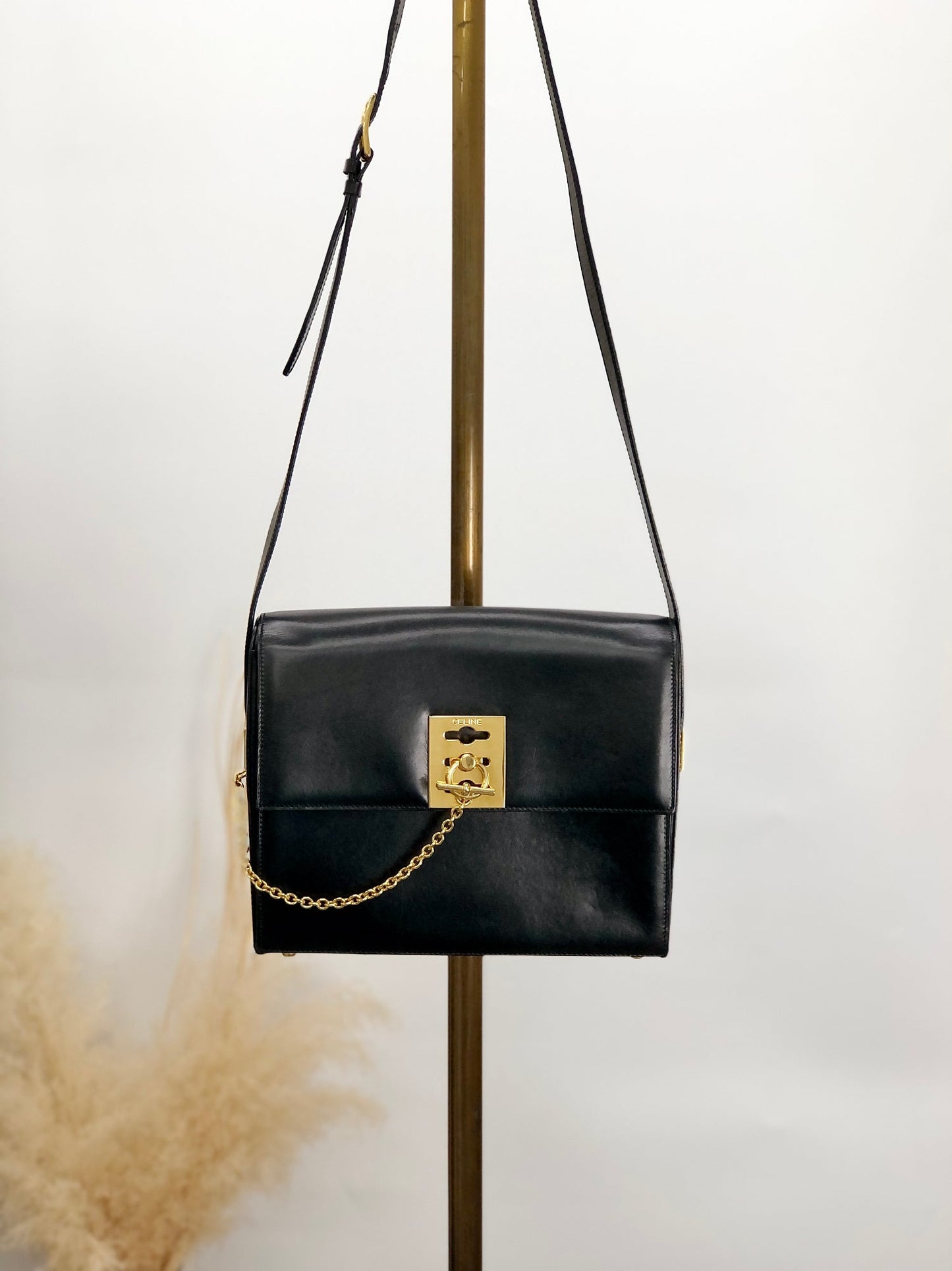 CELINE Gancini Shoulder bag Black Vintage mv6k7d