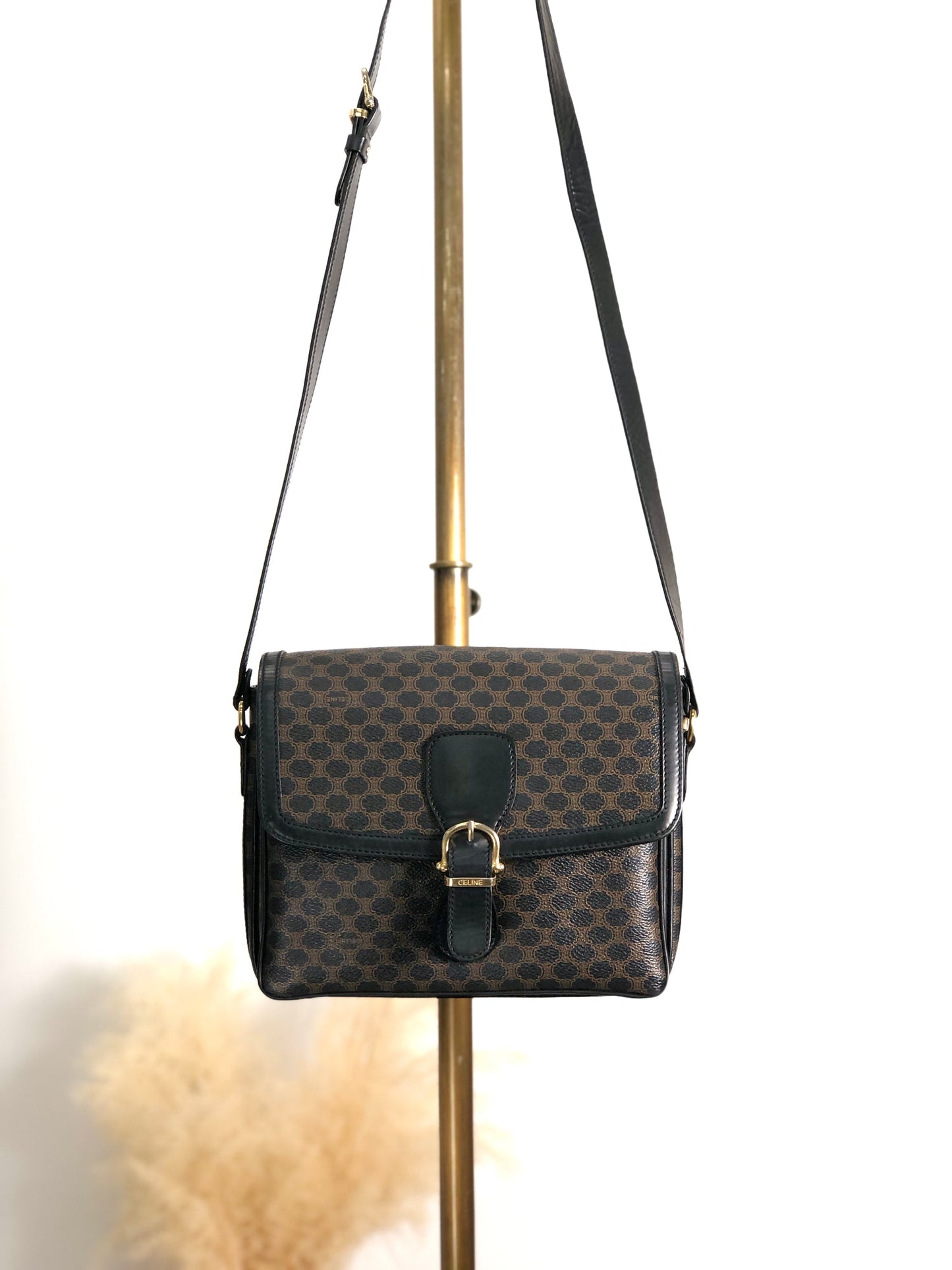 CELINE Macadam Front Buckle Shoulder bag Black Vintage 5wzcdj