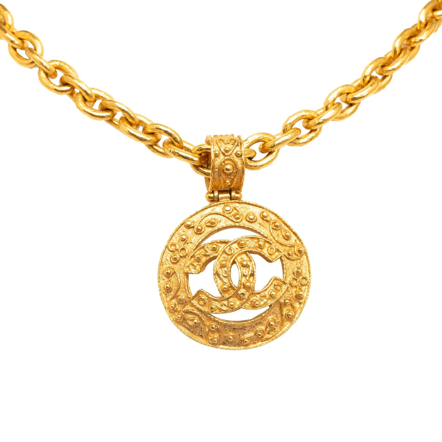 CHANEL Necklaces