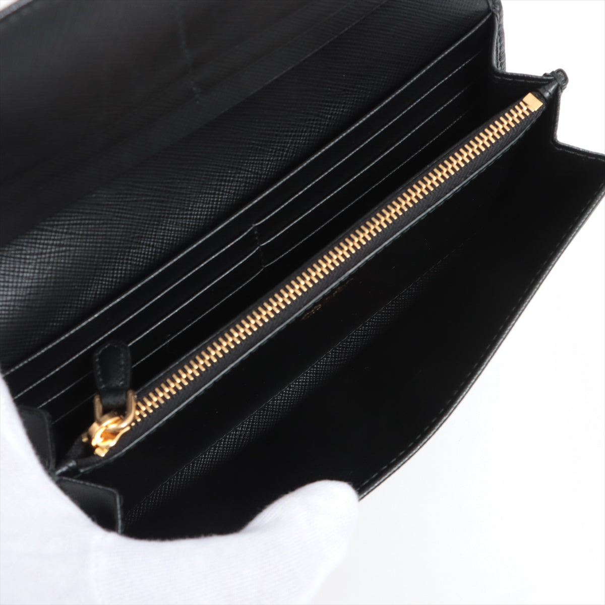 Black Large Saffiano Metal Leather Wallet