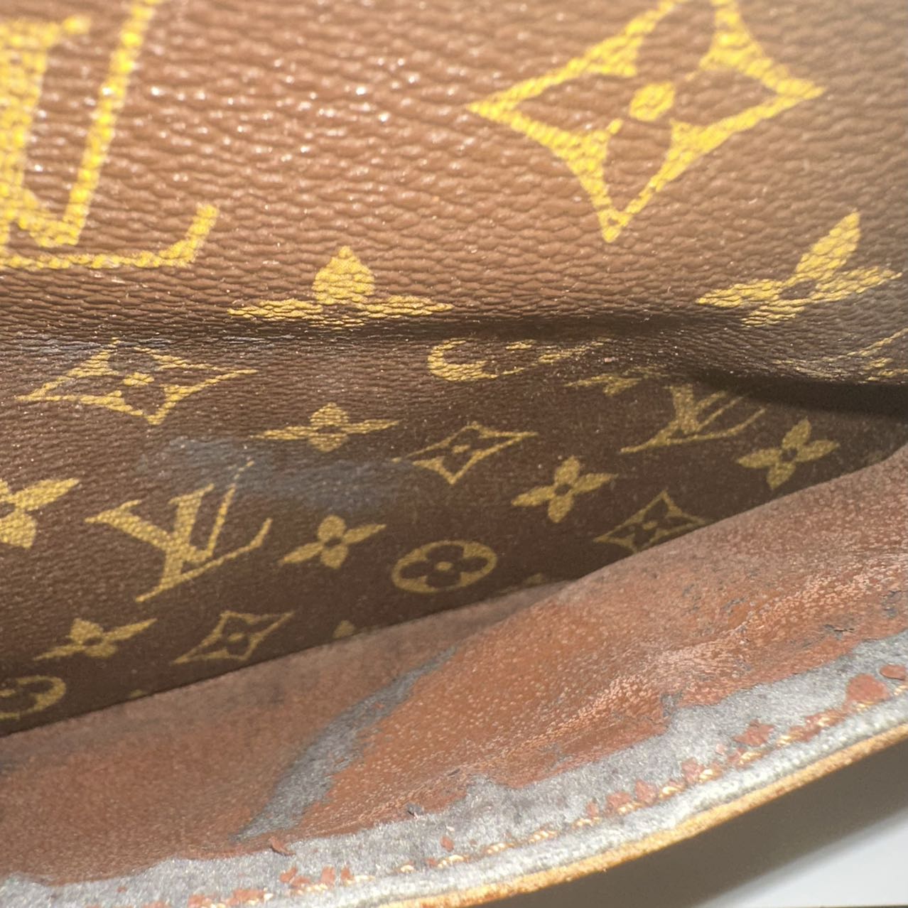 Louis-vuitton Monogram Compiegne 28 Leather Clutch Bag