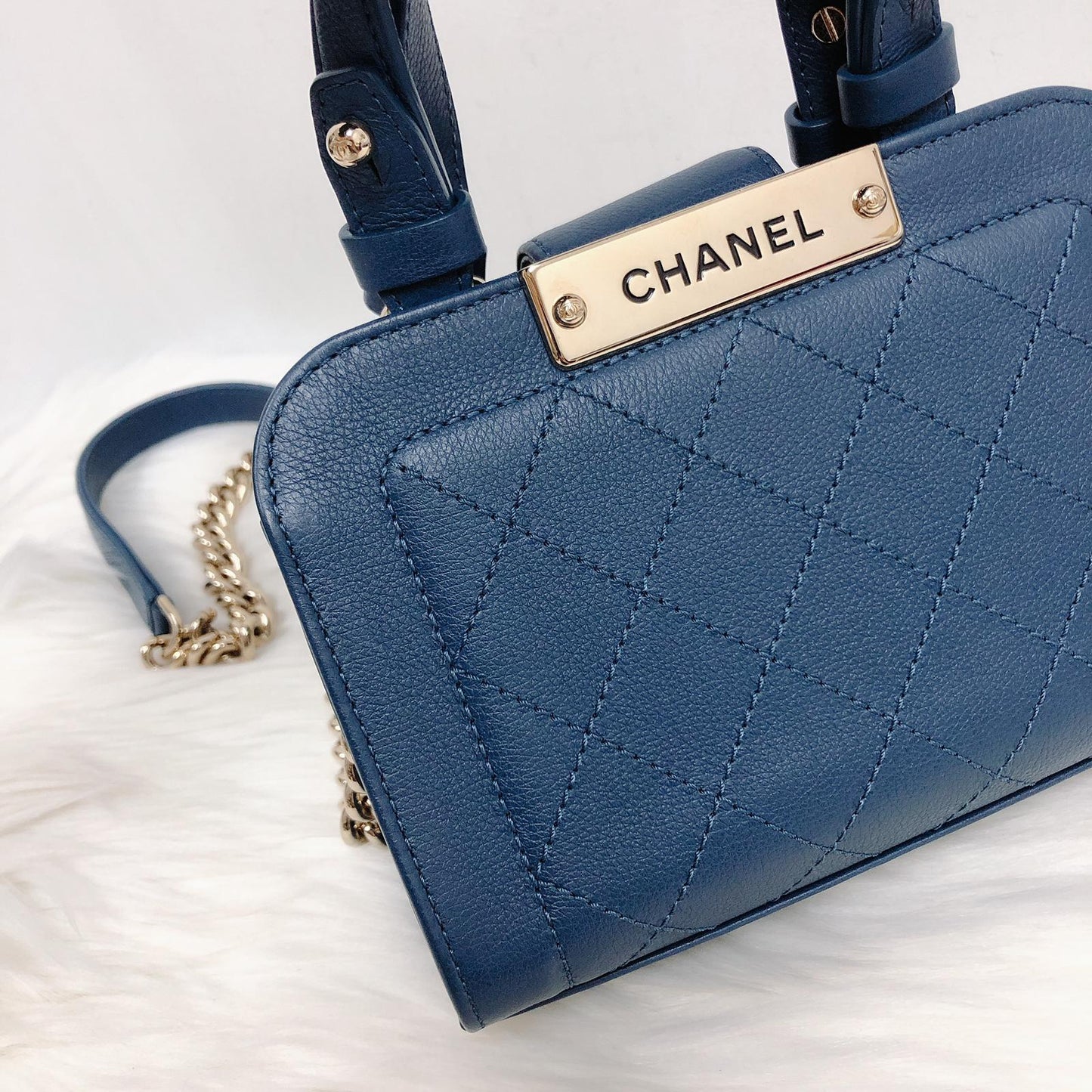 Grained Calfskin Stitched Mini Label Click Shopper Tote in Blue