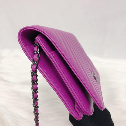 Wallet on Chain WOC in Purple with RHW