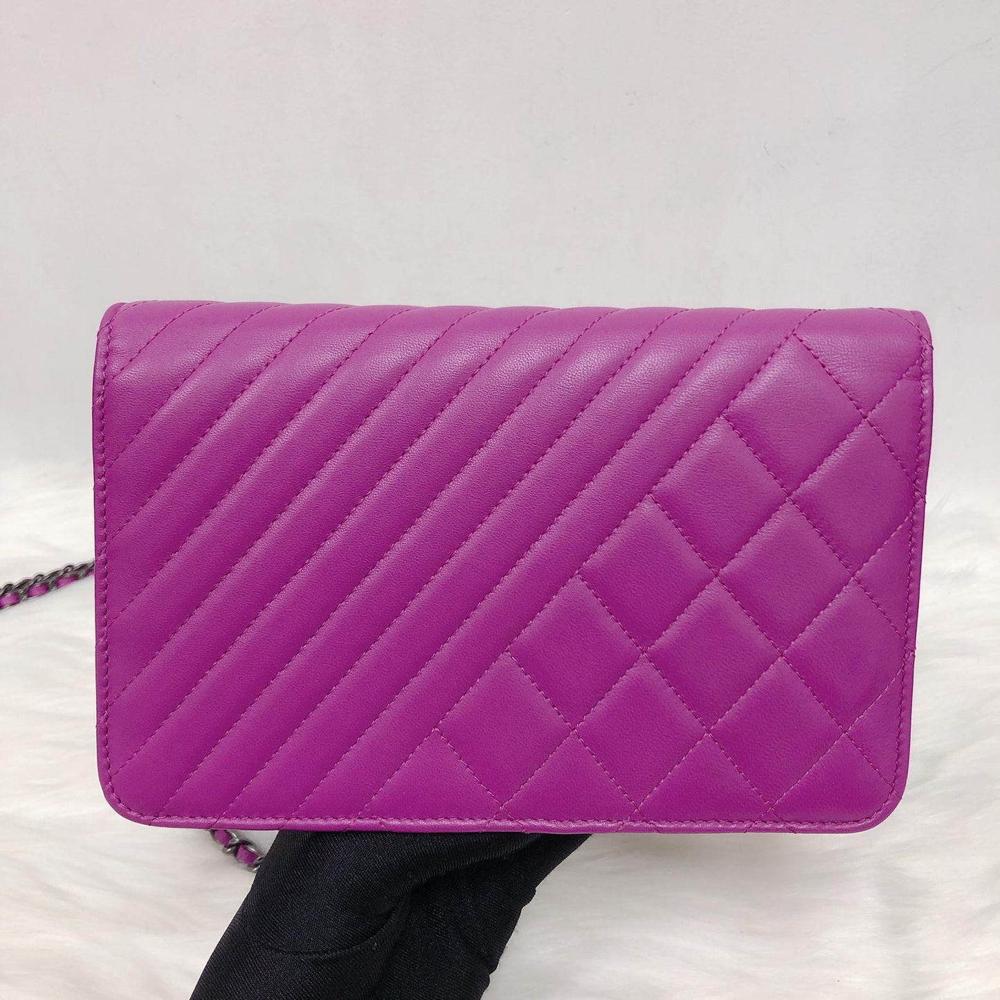 Wallet on Chain WOC in Purple with RHW