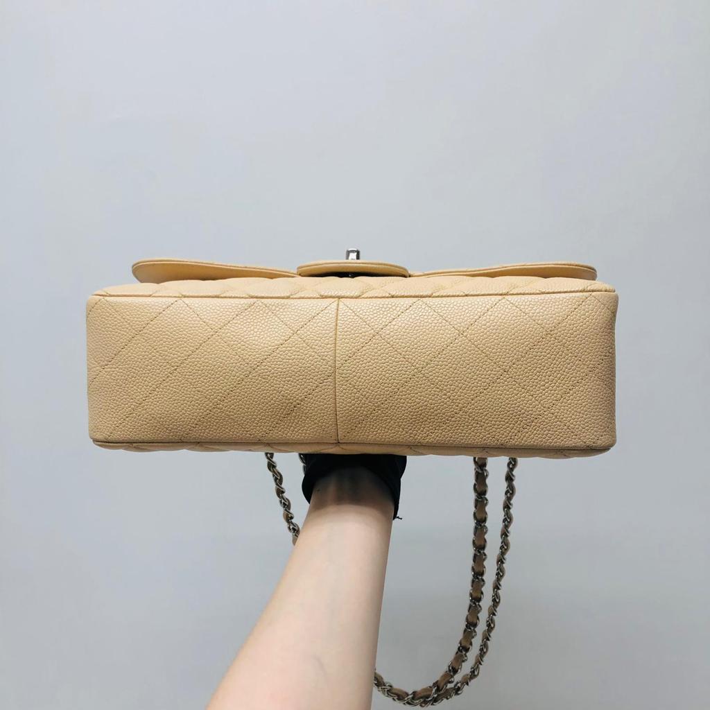 Jumbo Single Flap in Beige Caviar with SHW