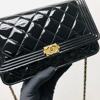 Boy Wallet On Chain Patent Black GHW