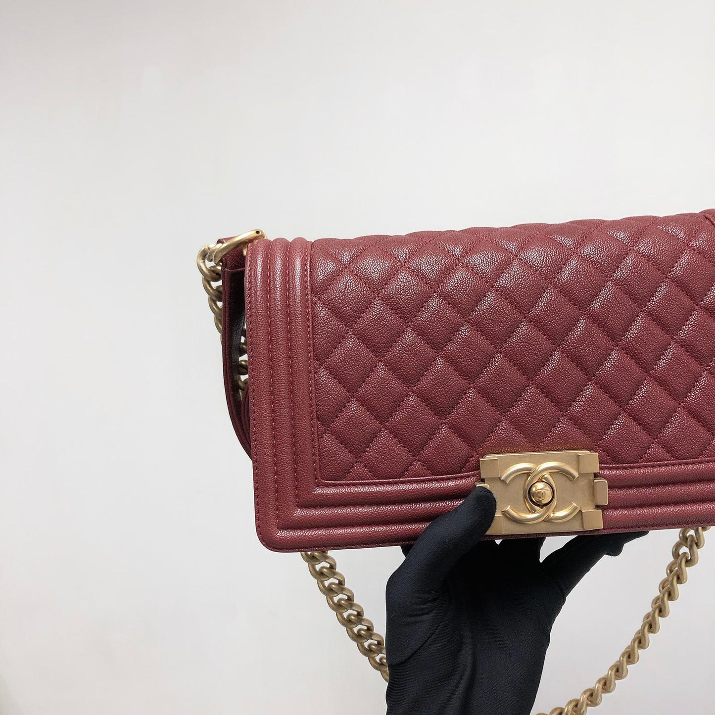 Quilted Caviar Old Medium Boy Bag Red