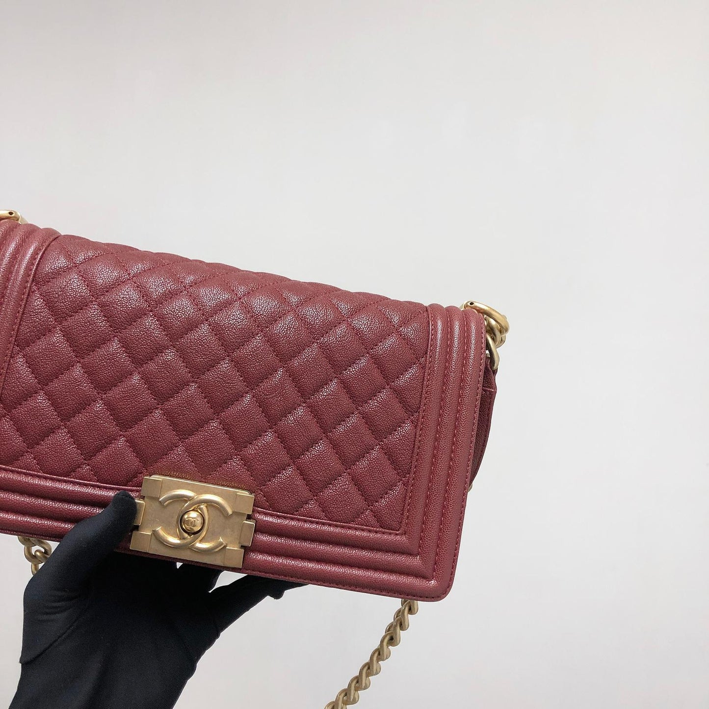Quilted Caviar Old Medium Boy Bag Red