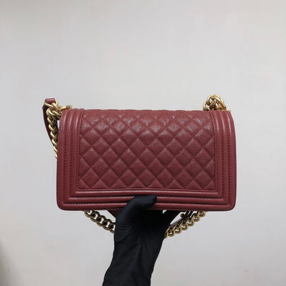 Quilted Caviar Old Medium Boy Bag Red