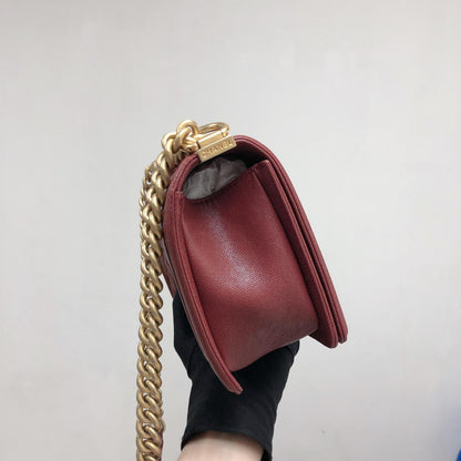 Quilted Caviar Old Medium Boy Bag Red