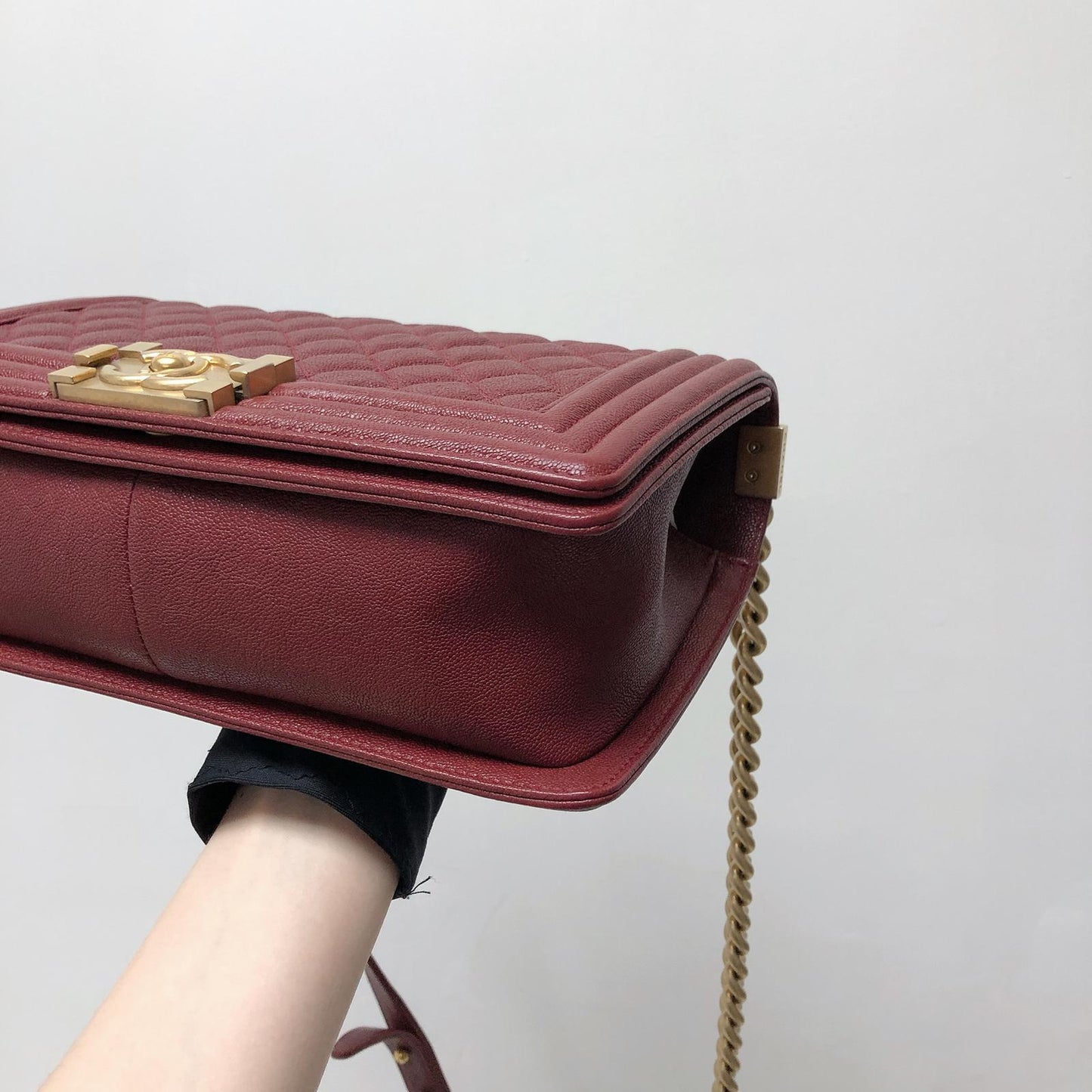 Quilted Caviar Old Medium Boy Bag Red