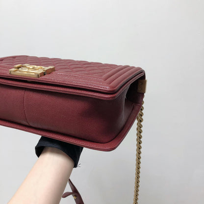 Quilted Caviar Old Medium Boy Bag Red