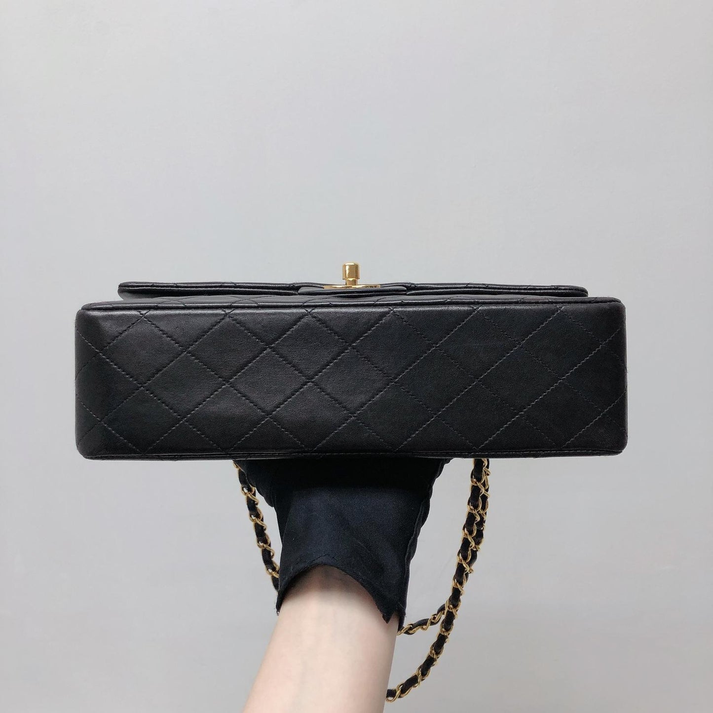 Classic Double Flap Medium Vintage Black