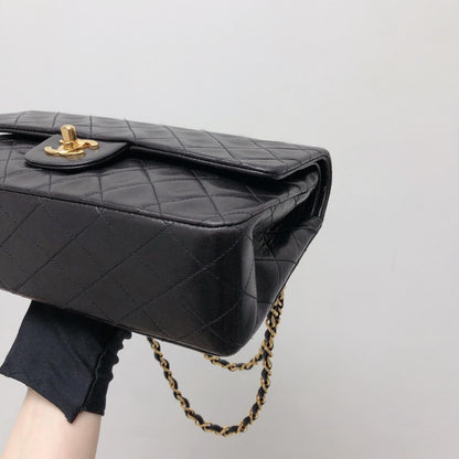 Classic Double Flap Medium Vintage Black