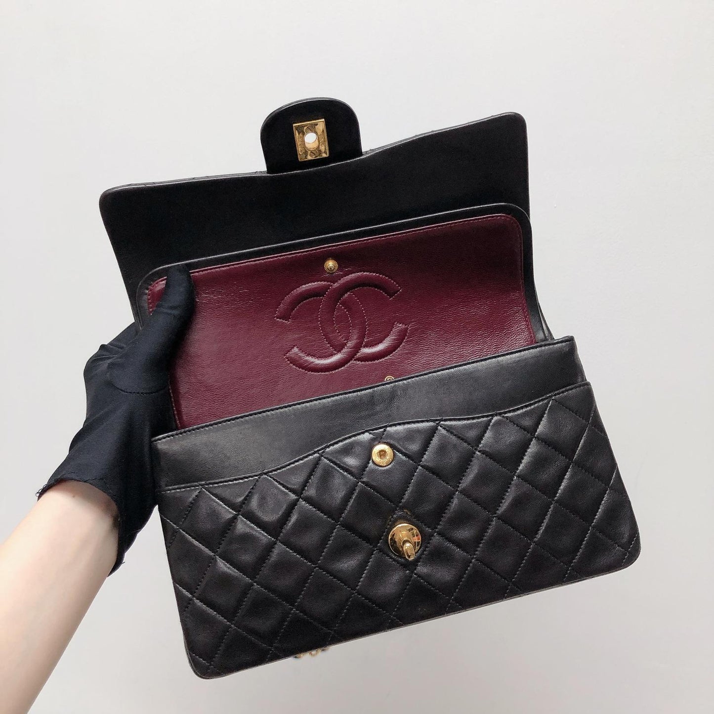 Classic Double Flap Medium Vintage Black