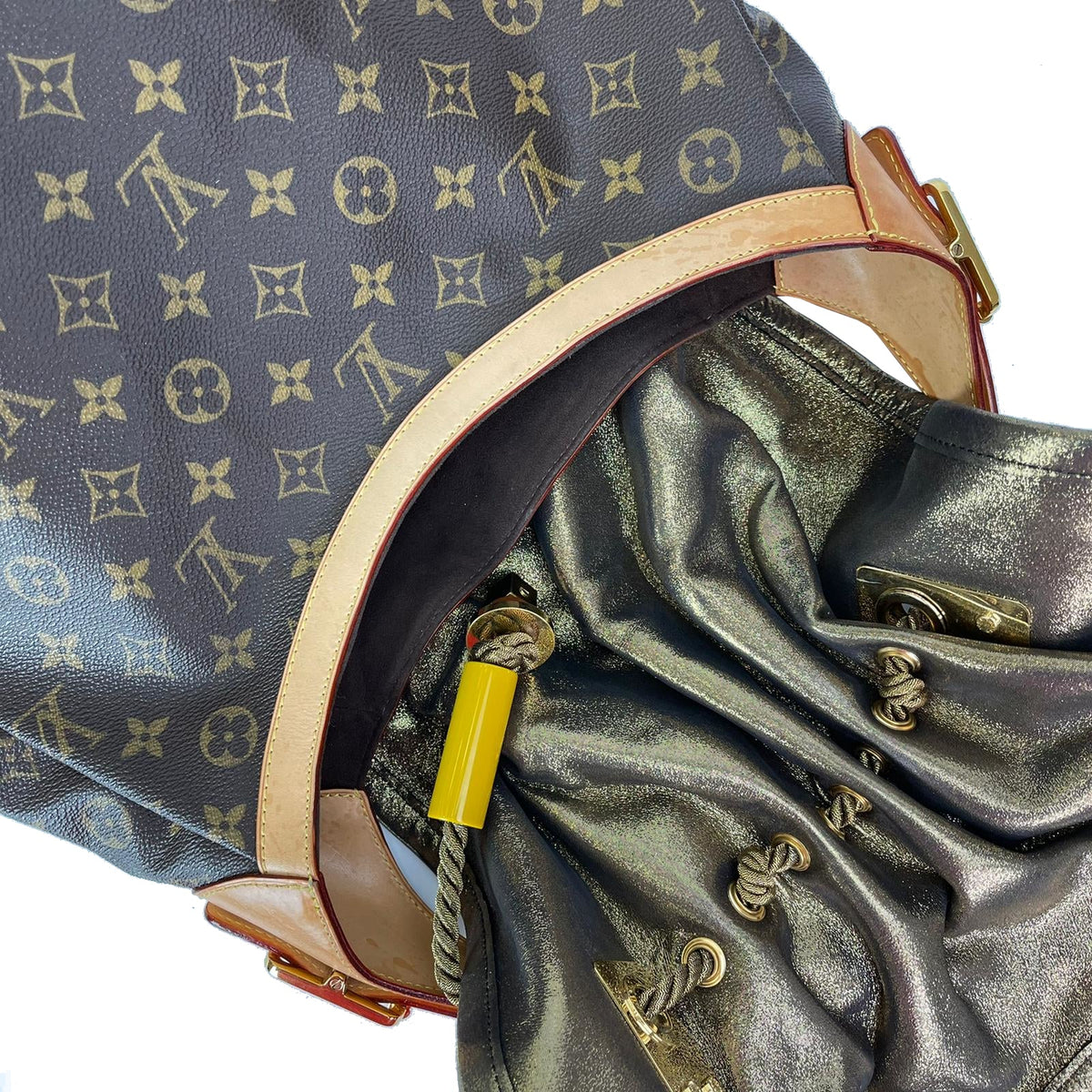 Louis-Vuitton Limited Edition Monogram Canvas Kalahari GM Shoulder Bag