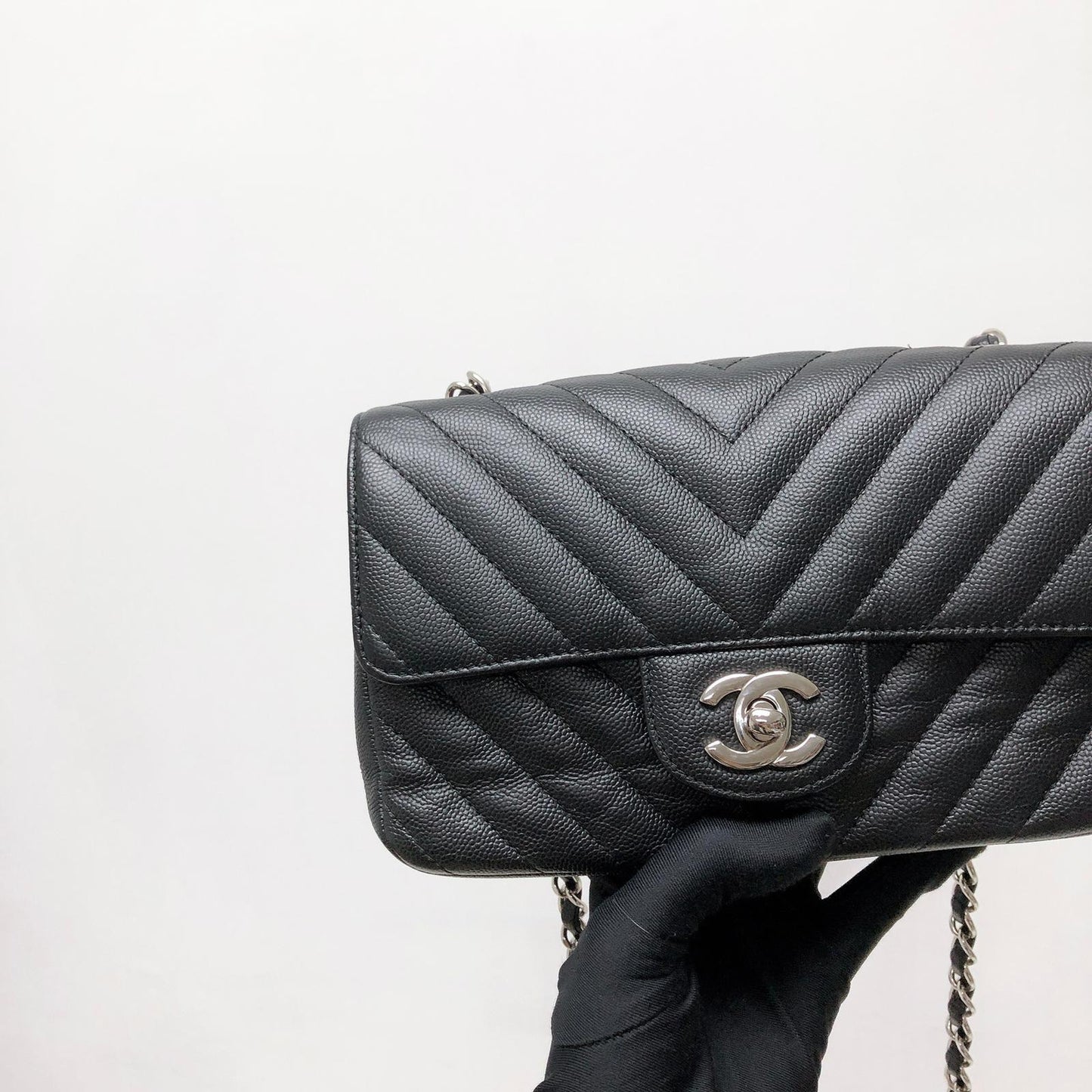 Mini Flap Bag Chevron Caviar Black