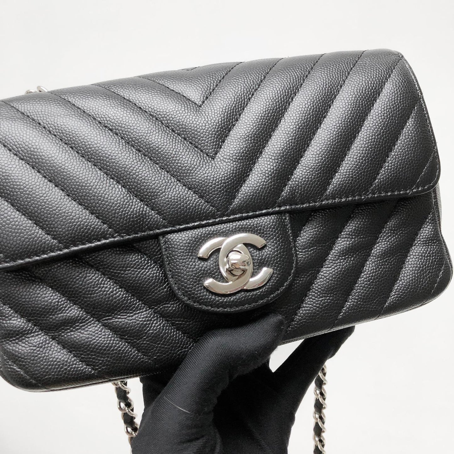 Mini Flap Bag Chevron Caviar Black