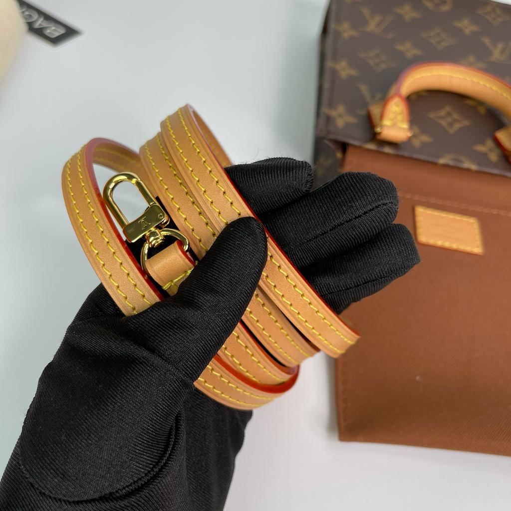 Louis-Vuitton Nano Petit Sac Plat